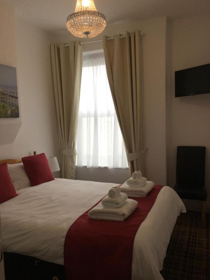 Fernville Guest House 滨海韦斯顿 外观 照片