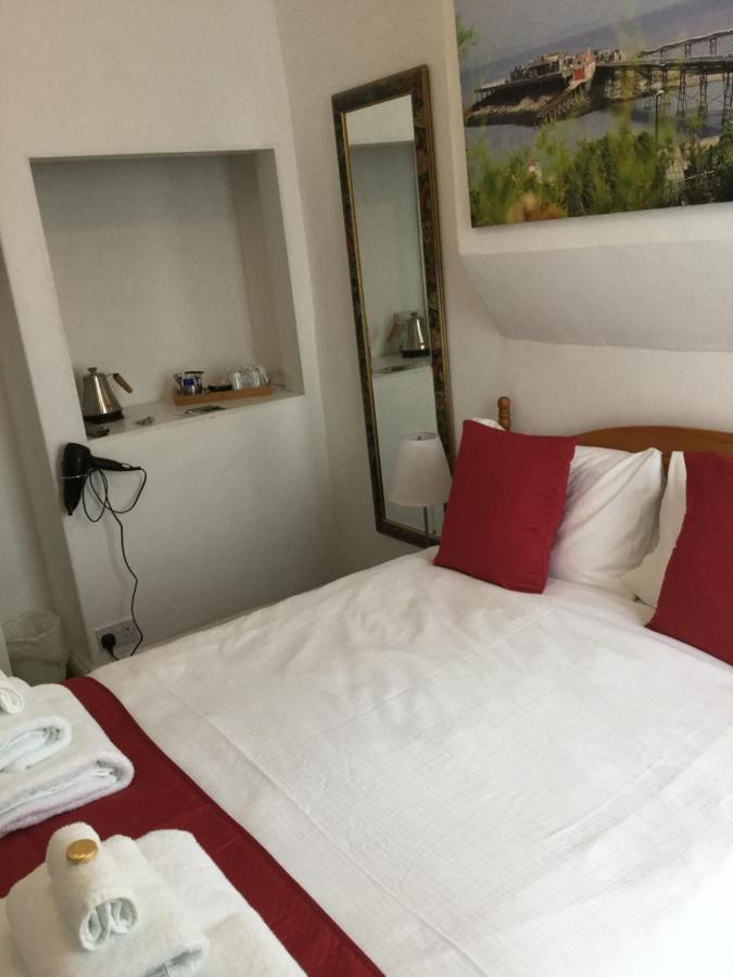 Fernville Guest House 滨海韦斯顿 外观 照片