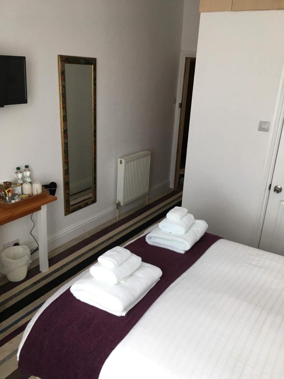 Fernville Guest House 滨海韦斯顿 外观 照片