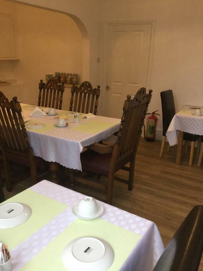 Fernville Guest House 滨海韦斯顿 外观 照片