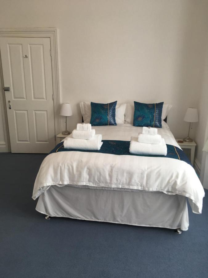 Fernville Guest House 滨海韦斯顿 外观 照片