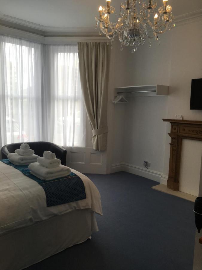 Fernville Guest House 滨海韦斯顿 外观 照片