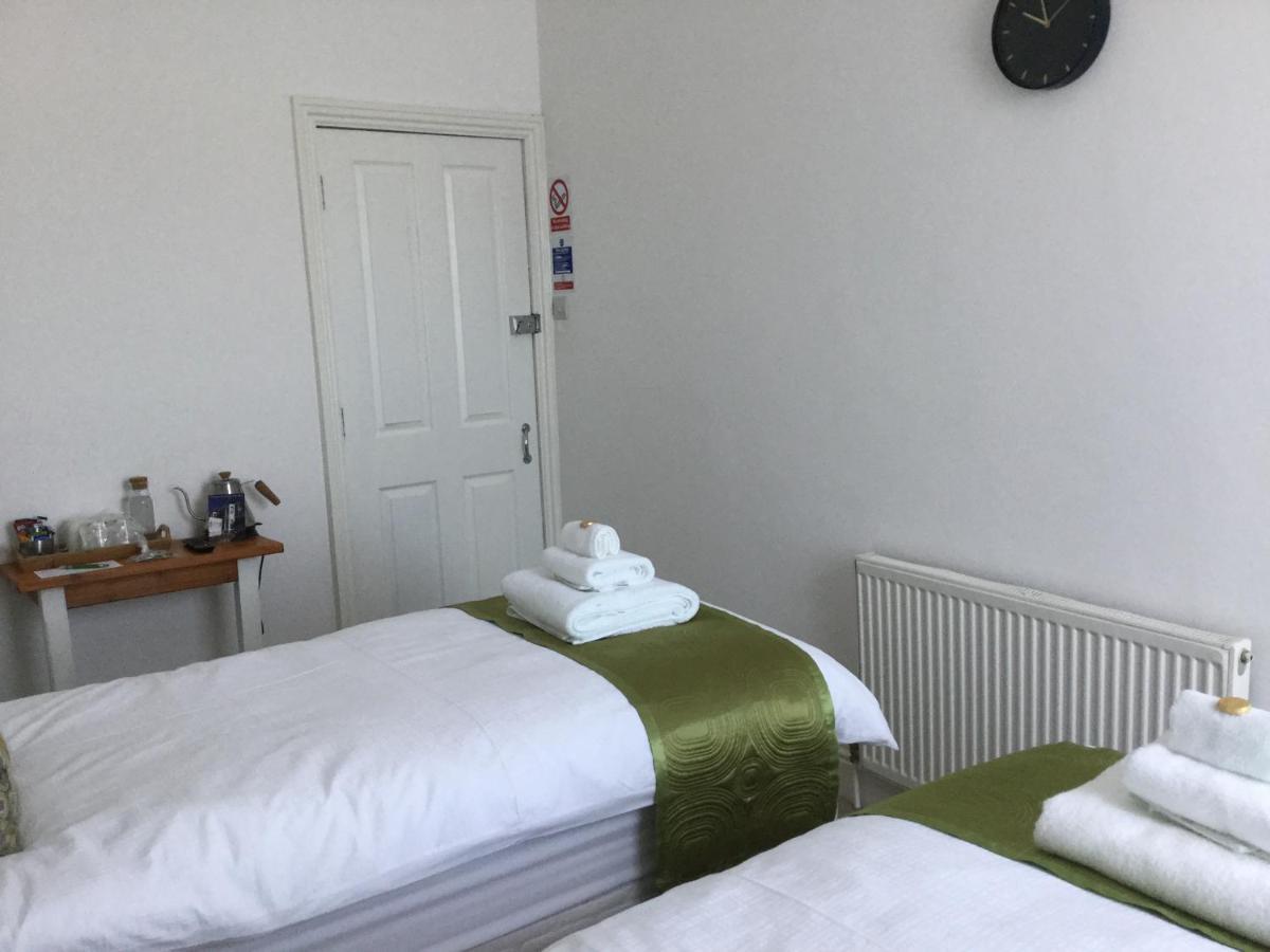 Fernville Guest House 滨海韦斯顿 外观 照片