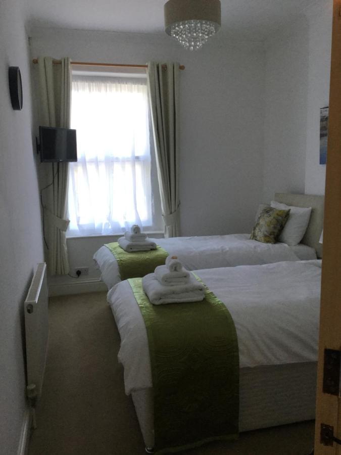 Fernville Guest House 滨海韦斯顿 外观 照片