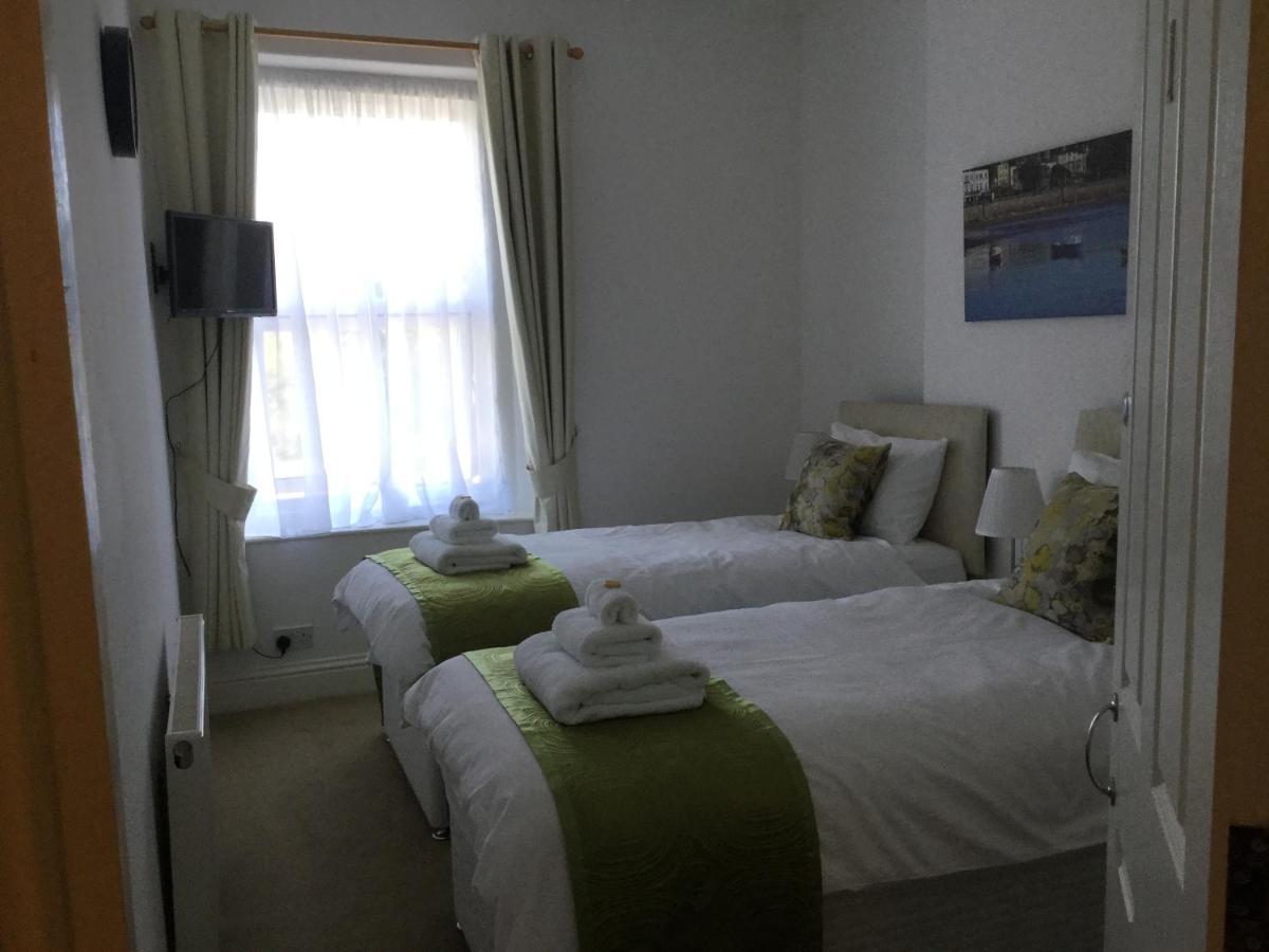 Fernville Guest House 滨海韦斯顿 外观 照片